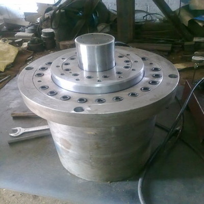 Small and Heavy Hydraulic Cylinders